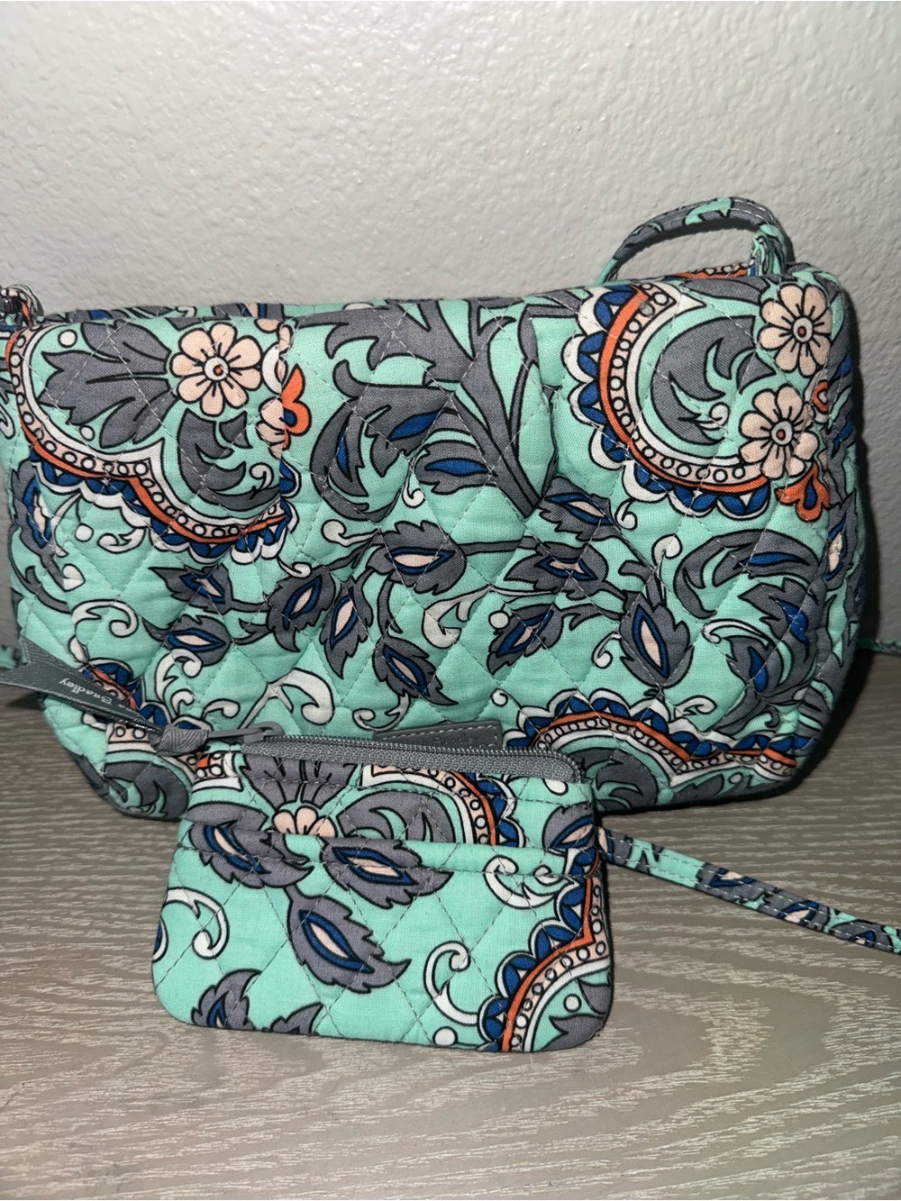 Vera Bradley Quilted ALEX CROSSBODY FAN FLOWERS Bag and coin purse